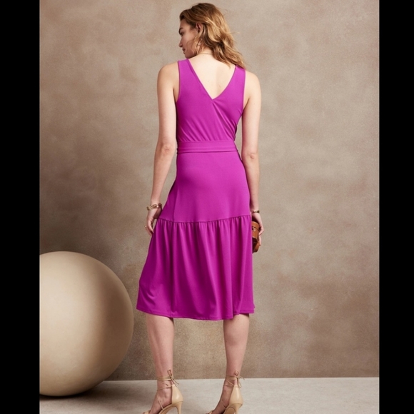 Banana Republic Dresses & Skirts - NWT BANANA REPUBLIC | Knit Midi Dress